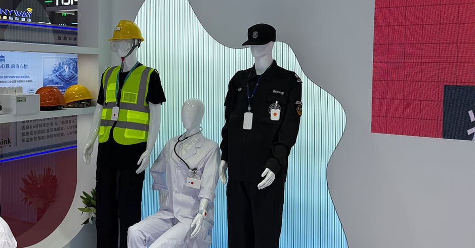 Mannequins modeling LoRa-enabled personnel safety tags for industrial and security use cases
